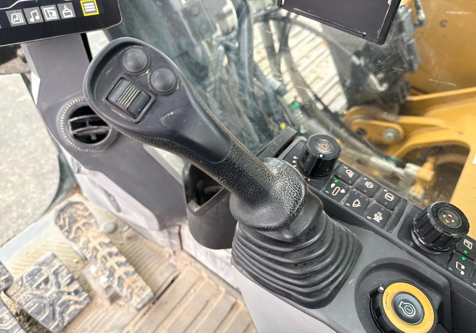 2023 Caterpillar 336