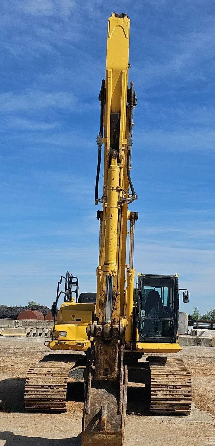 2017 Komatsu PC360LC-11