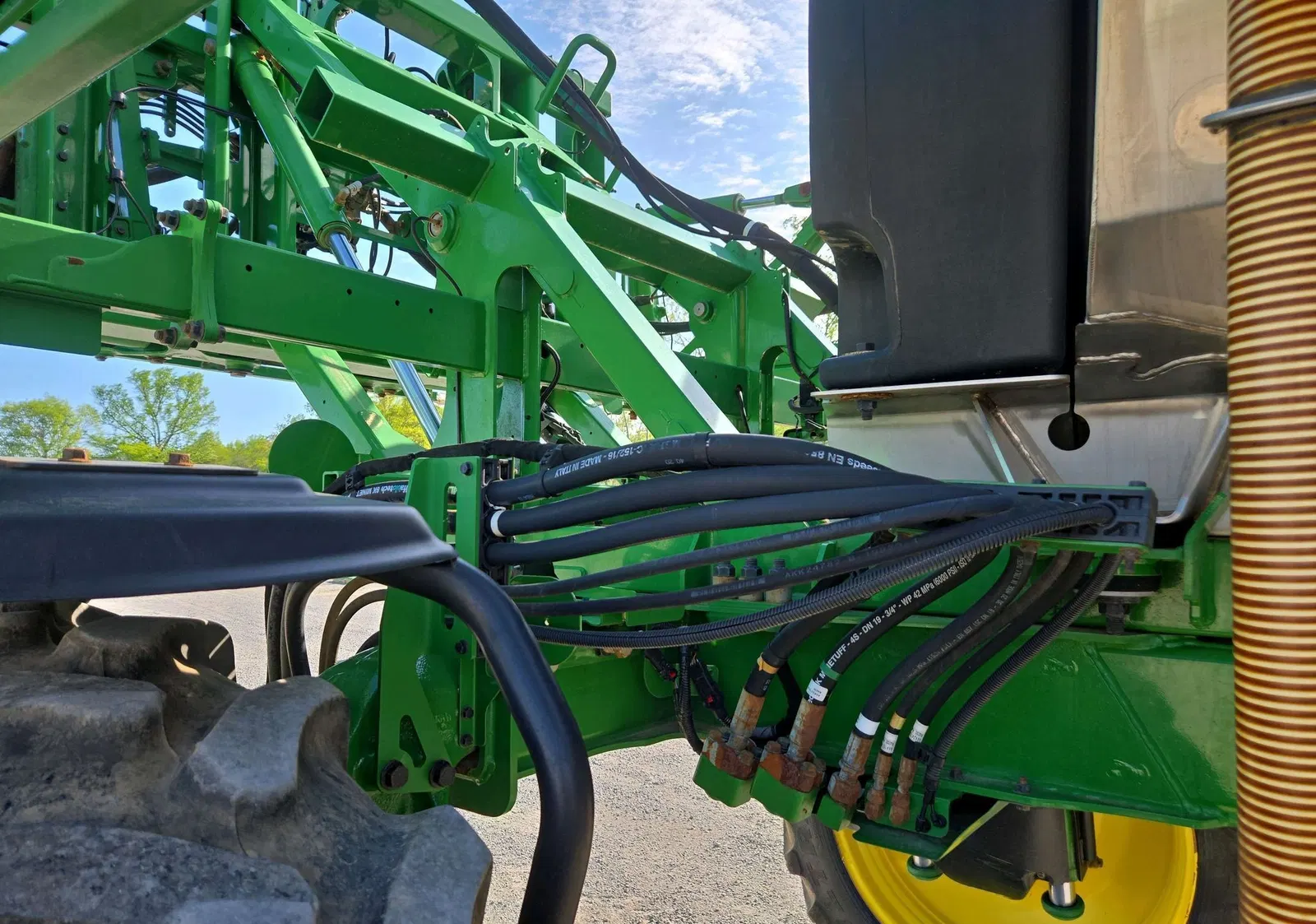 2021 John Deere R4038