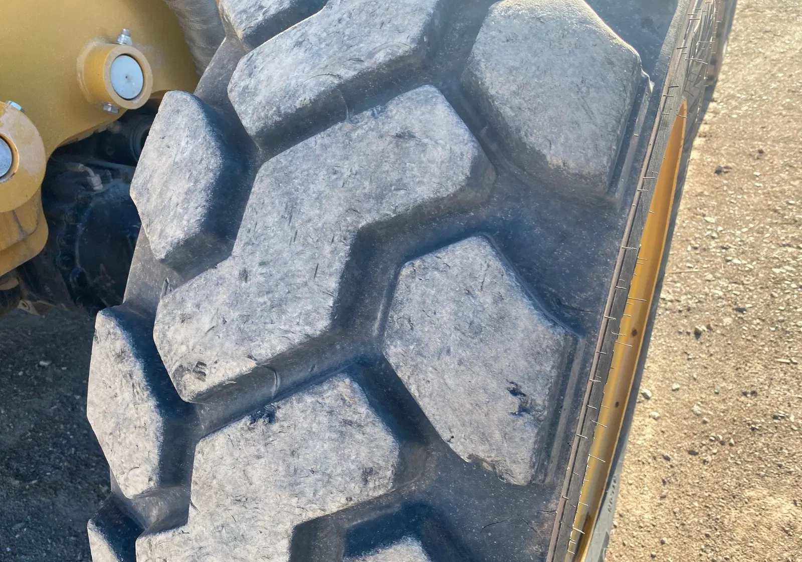2017 Caterpillar TL1055D