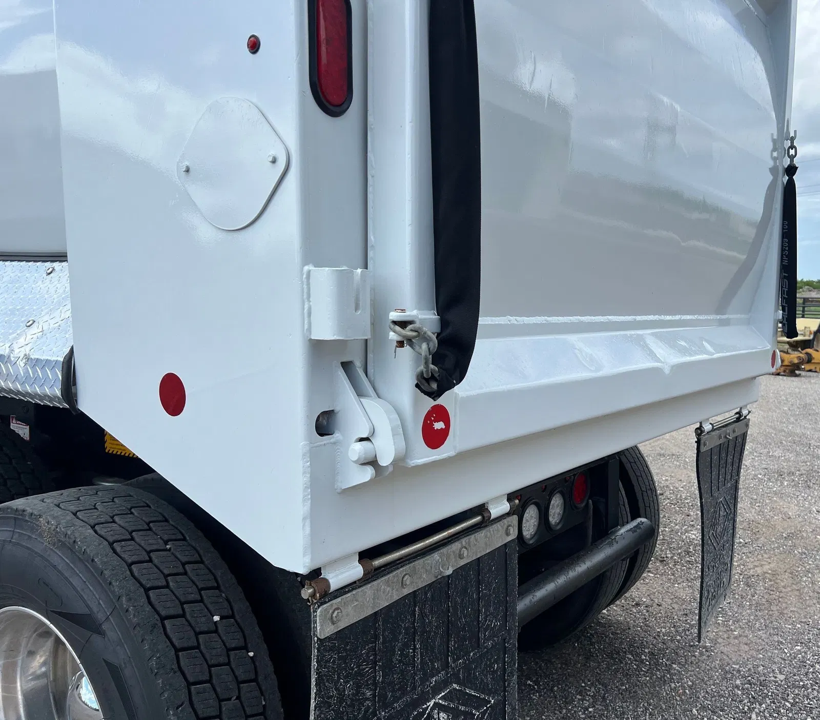 2023 Peterbilt 567