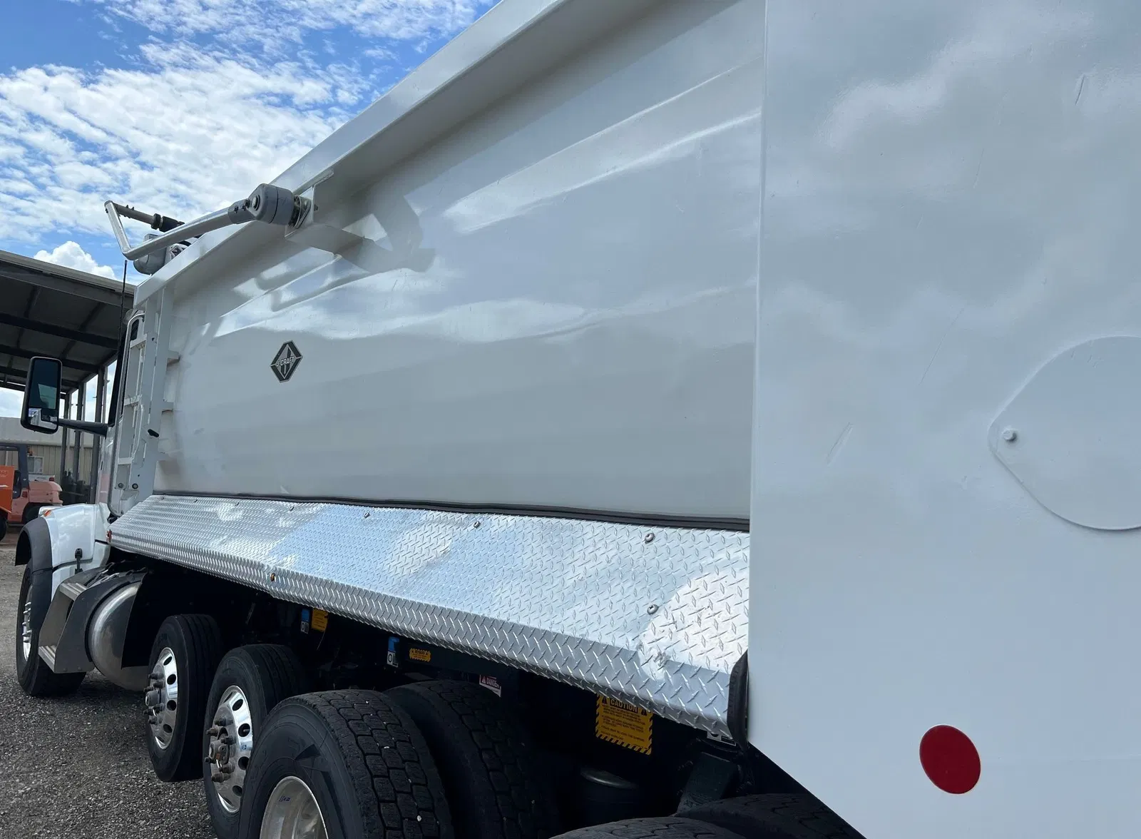 2023 Peterbilt 567