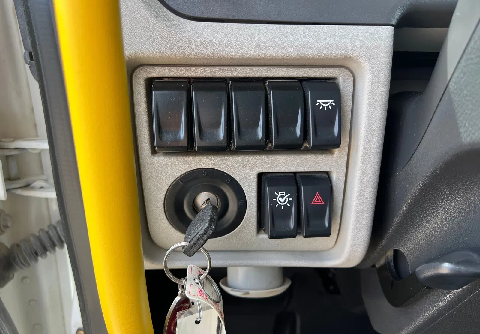 2023 Peterbilt 567