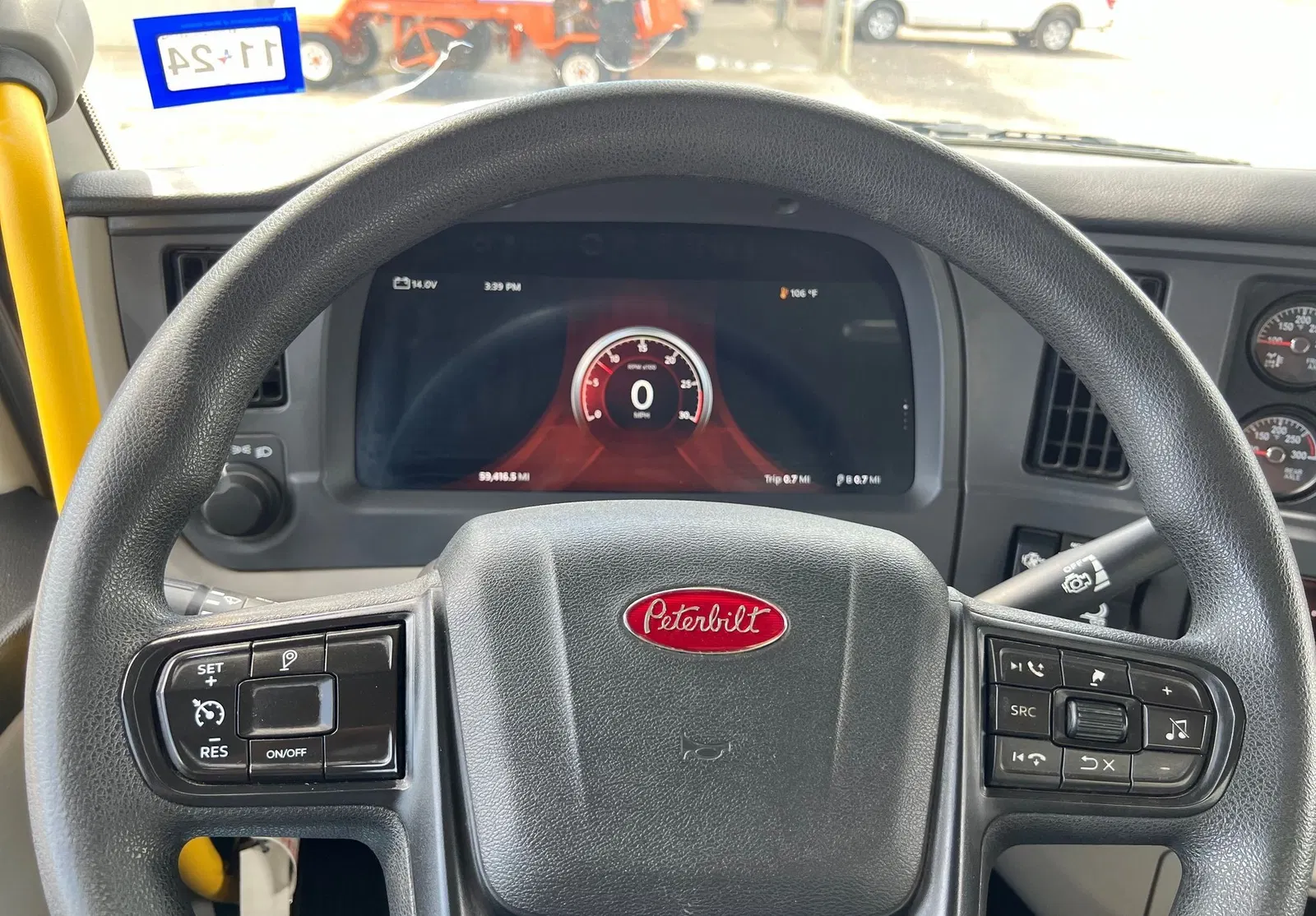 2023 Peterbilt 567
