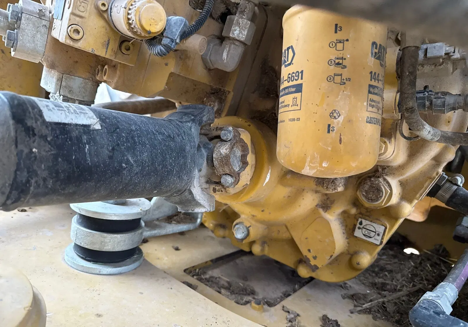 2023 Caterpillar 930M