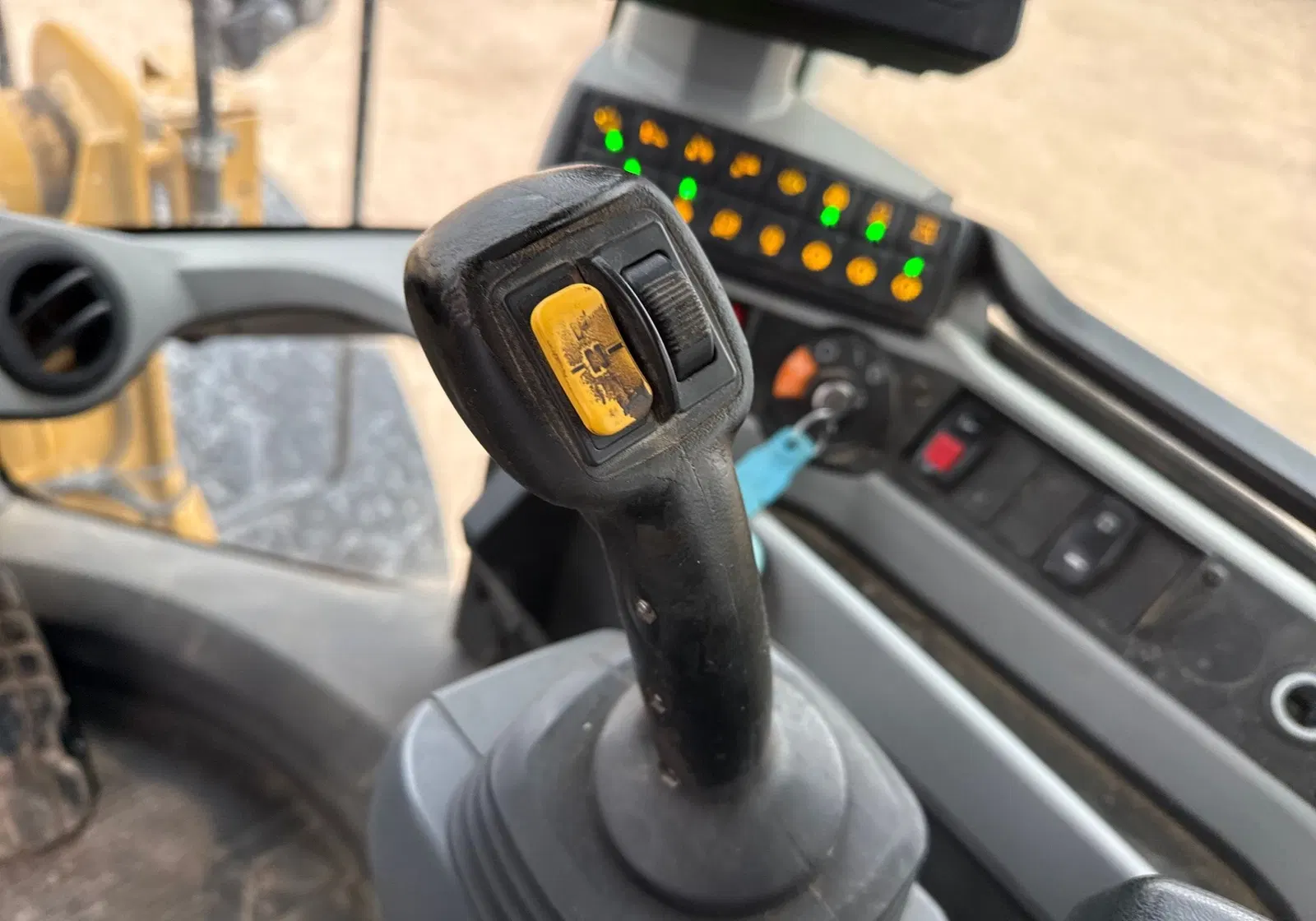 2023 Caterpillar 930M