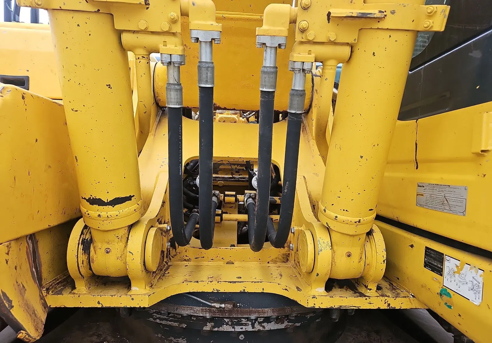 2018 Komatsu PC360LC-11