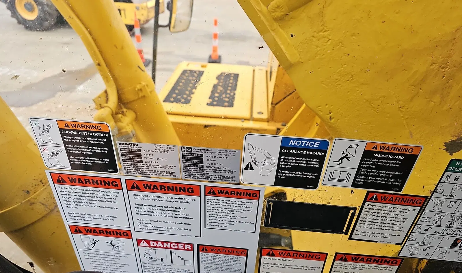 2018 Komatsu PC360LC-11