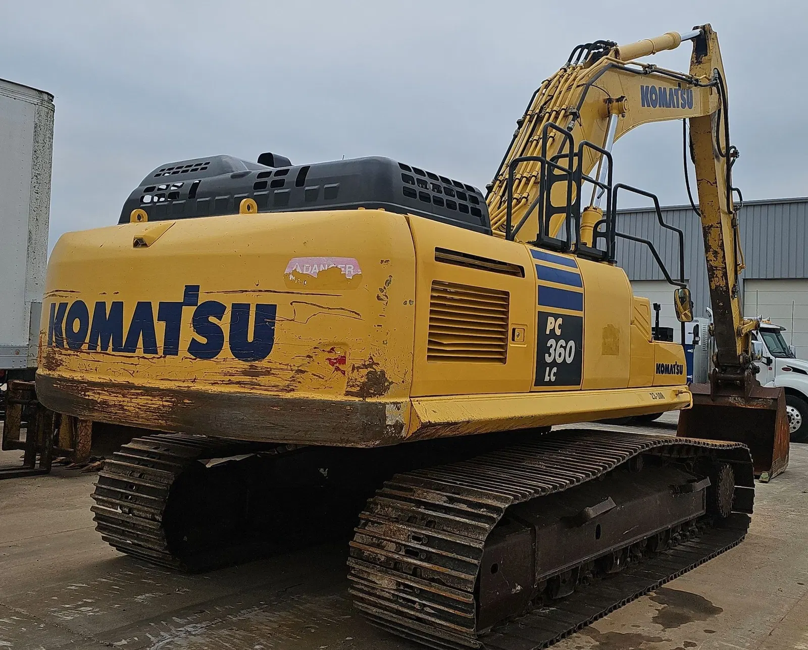 2018 Komatsu PC360LC-11