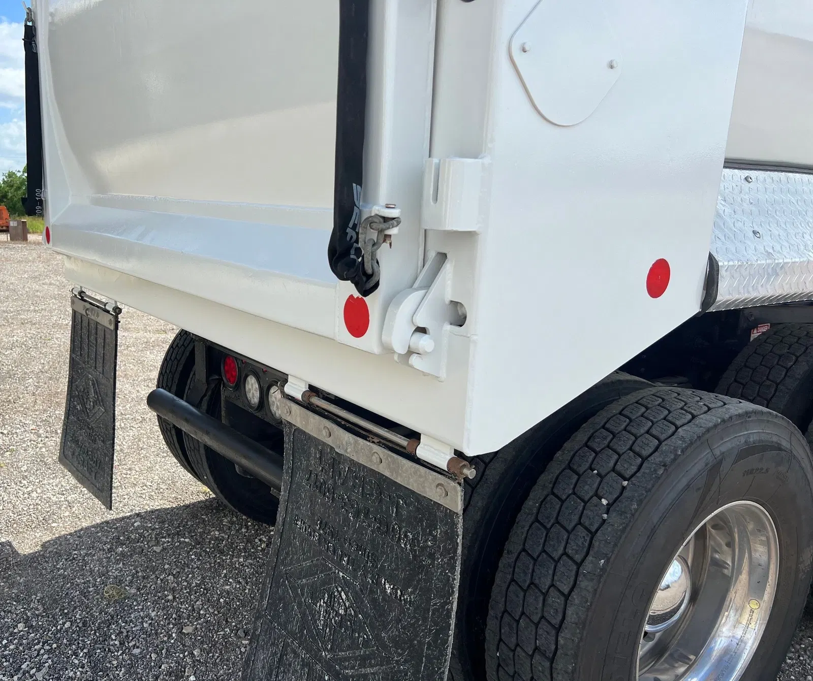2023 Peterbilt 567