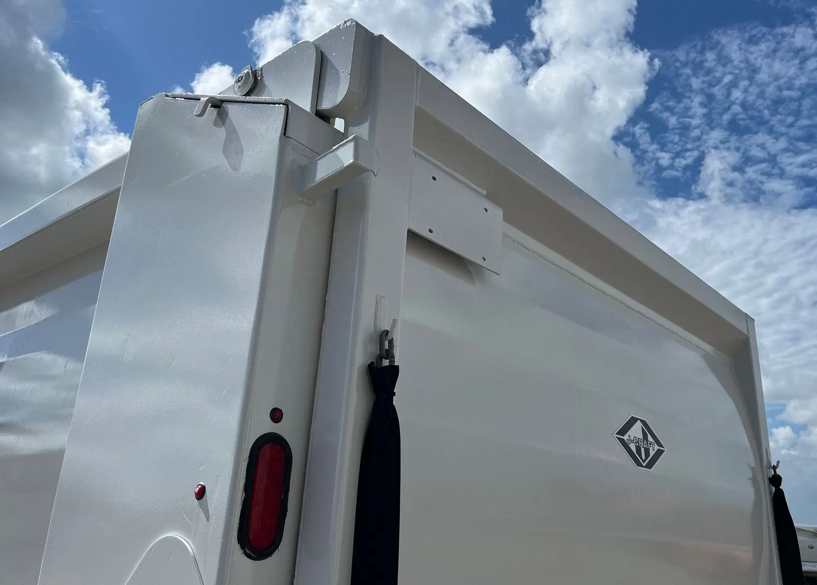 2023 Peterbilt 567
