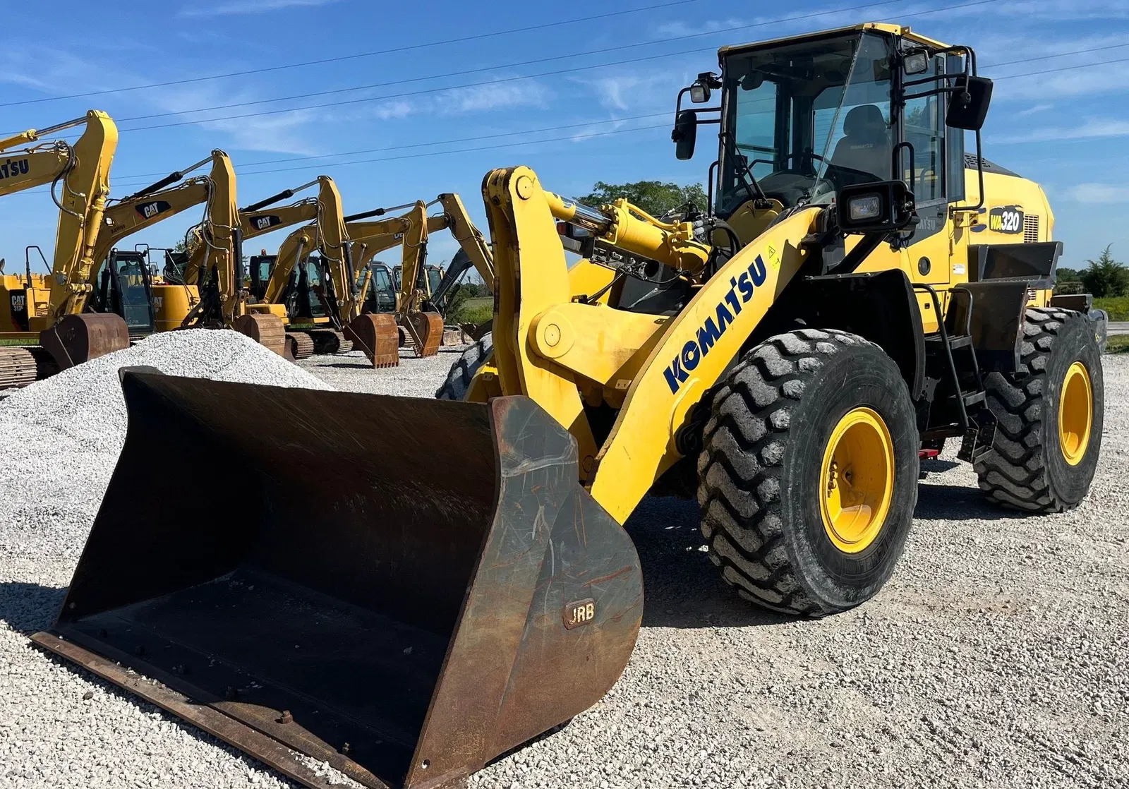 2018 Komatsu WA320-8