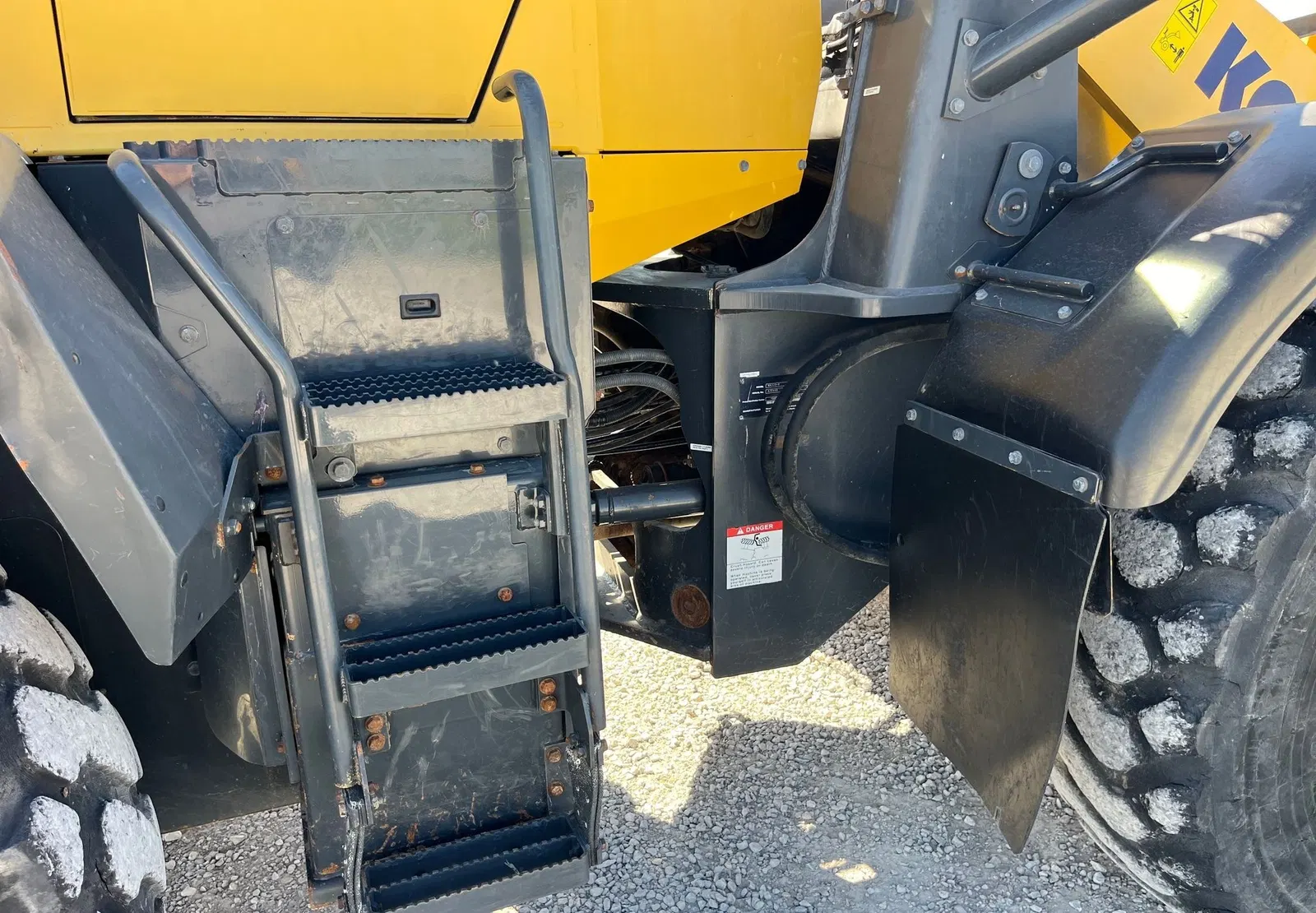 2018 Komatsu WA320-8