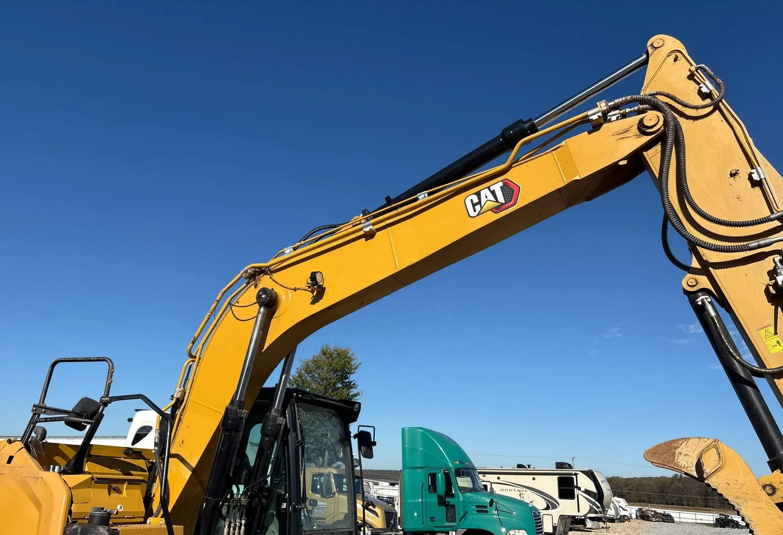 2022 Caterpillar 315