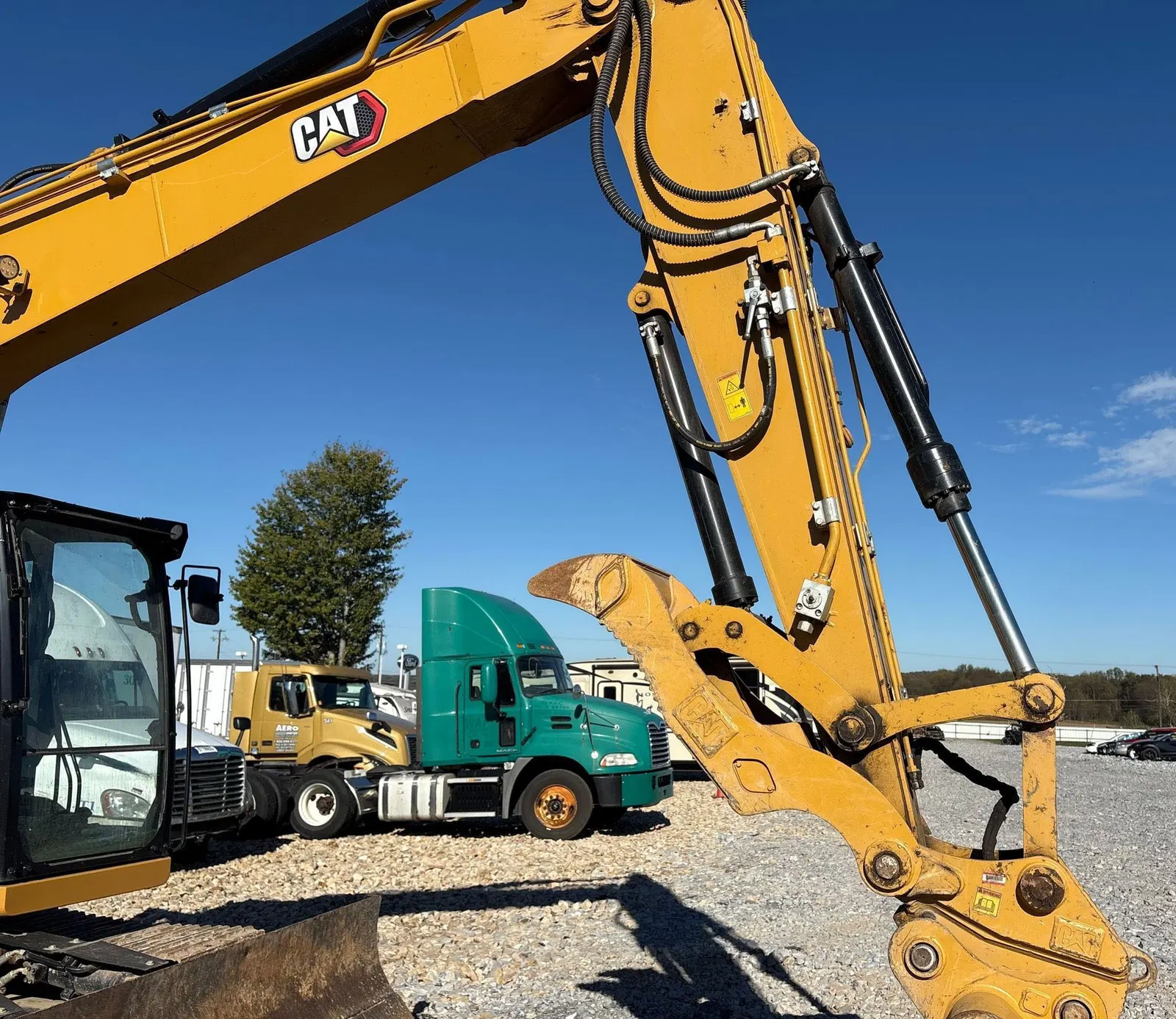 2022 Caterpillar 315
