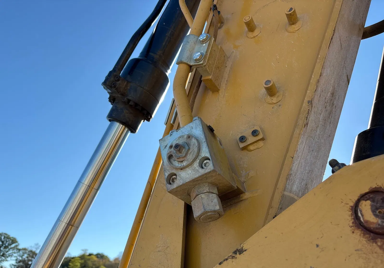 2022 Caterpillar 315