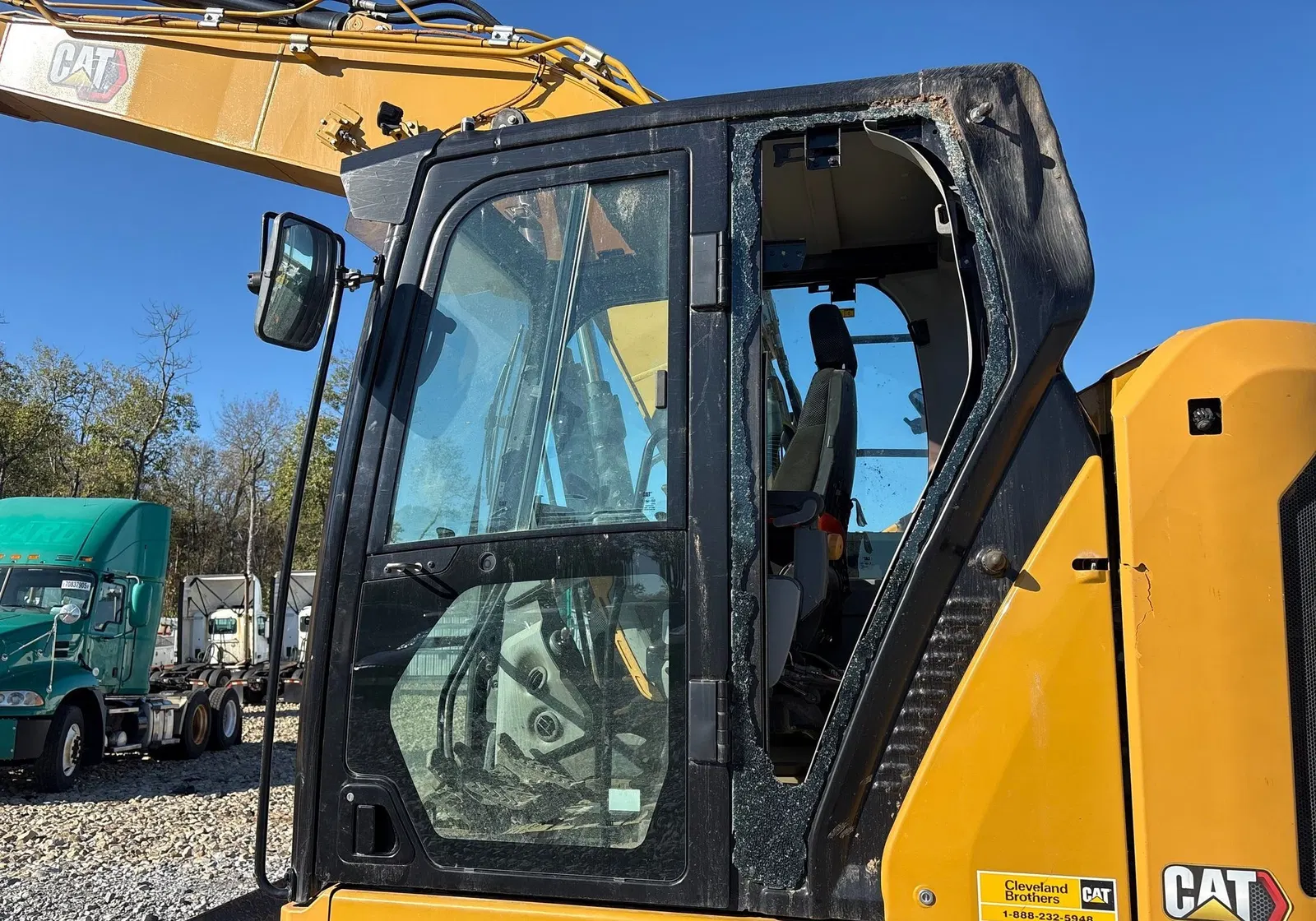 2022 Caterpillar 315