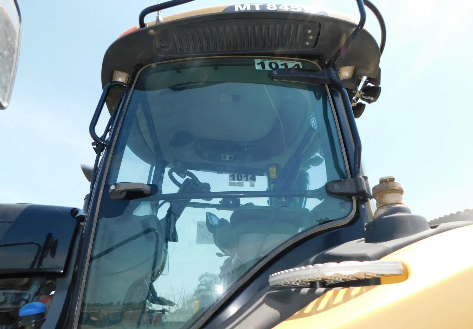 2014 Challenger MT845E