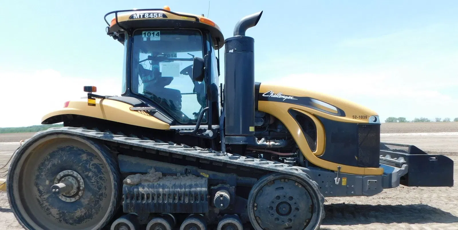 2014 Challenger MT845E