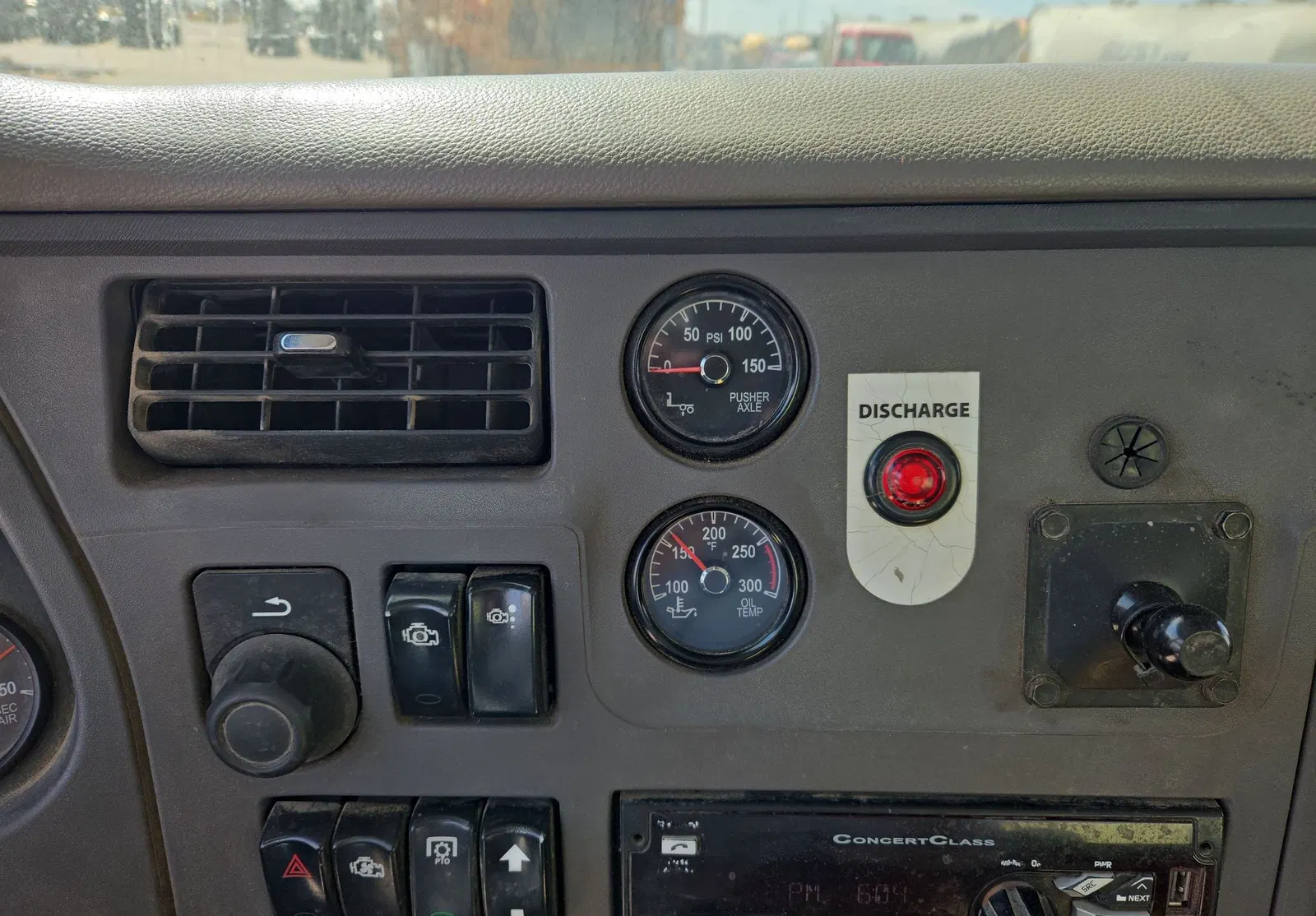 2017 Peterbilt 567