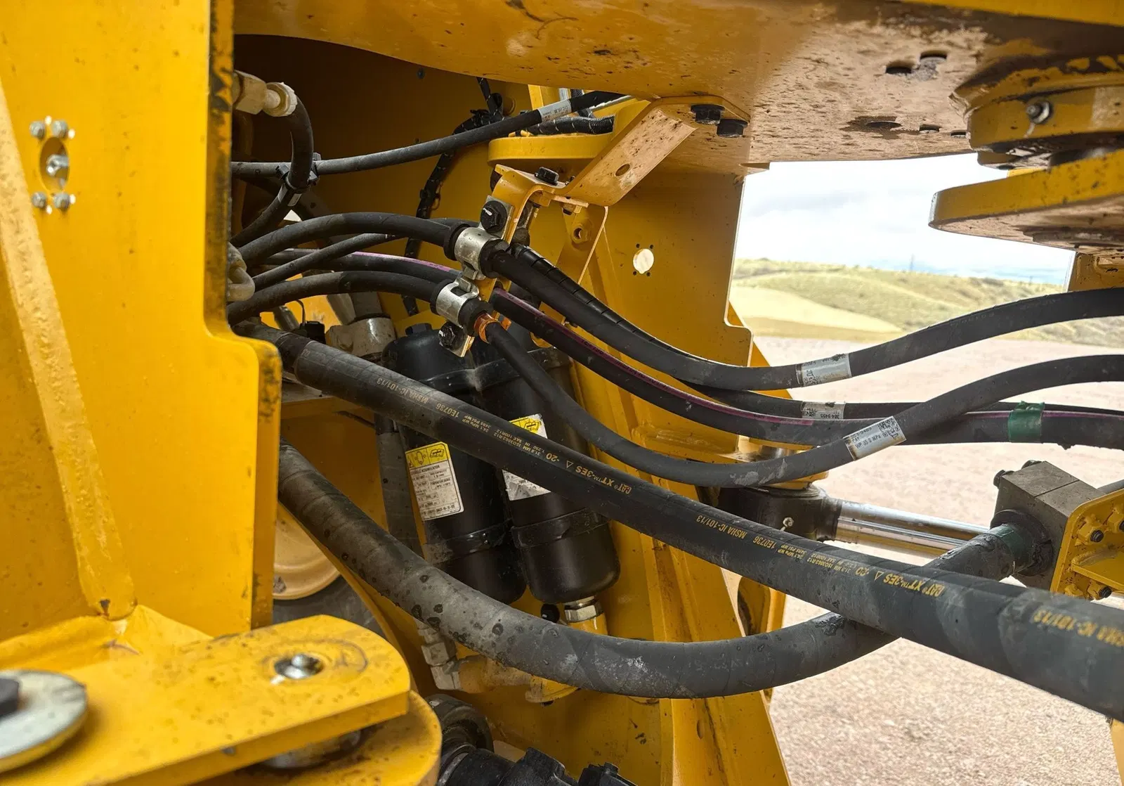 2023 Caterpillar 950M