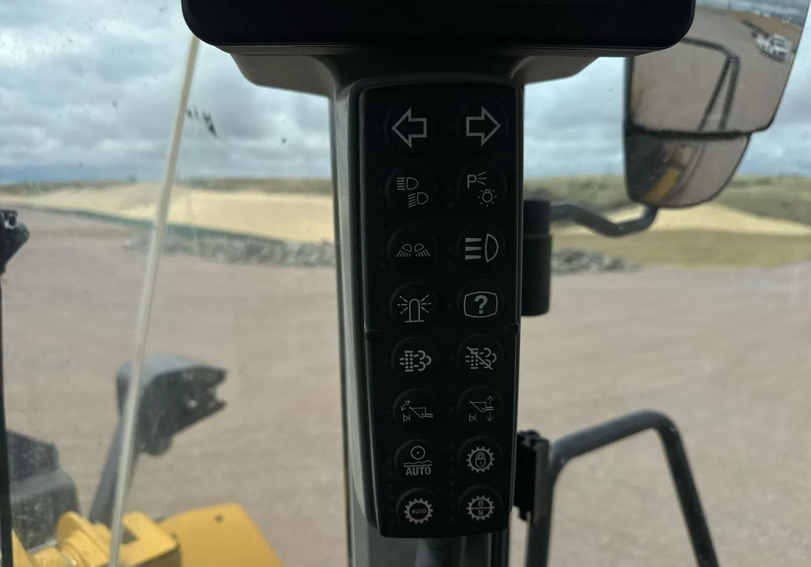 2023 Caterpillar 950M