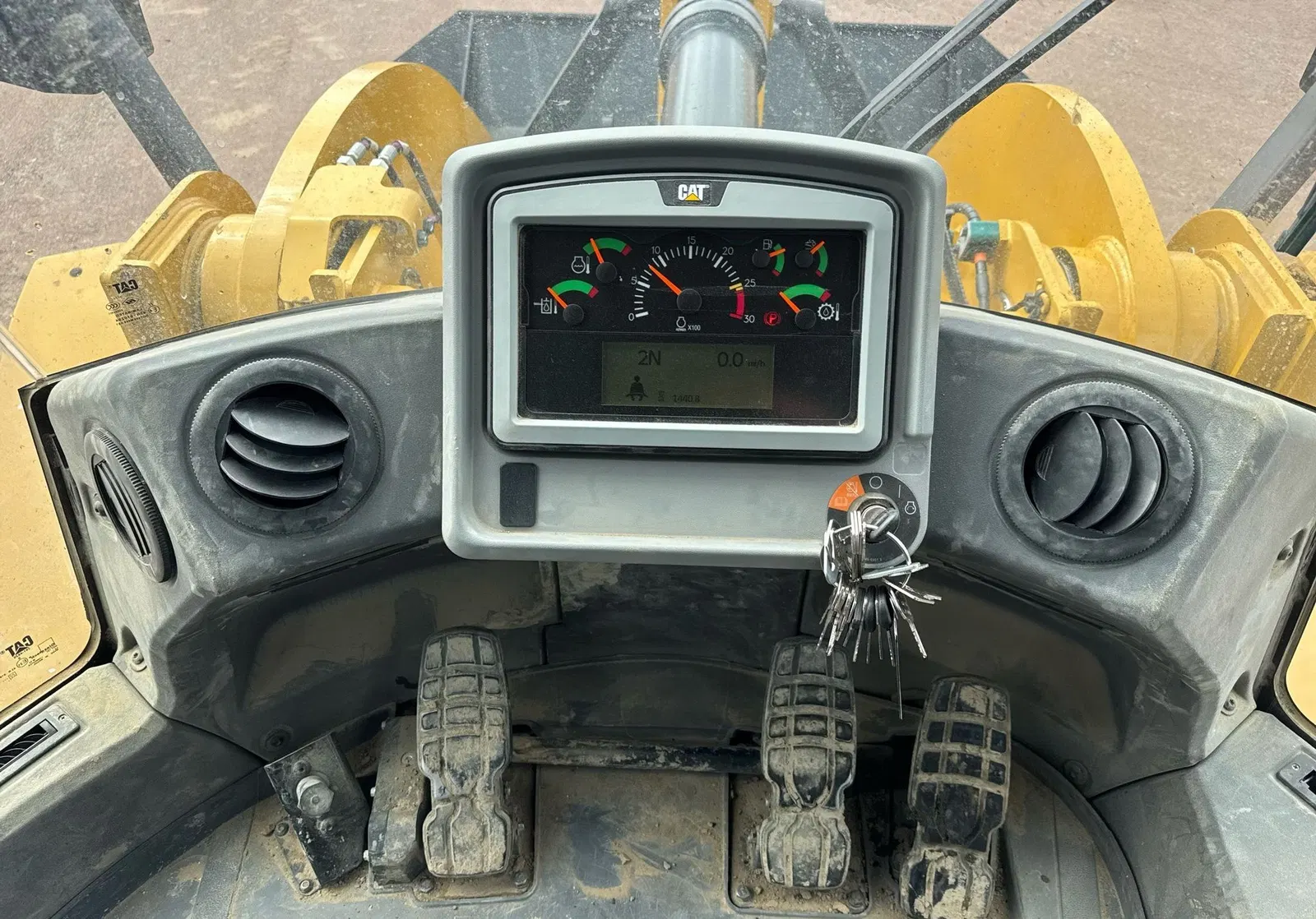 2023 Caterpillar 950M
