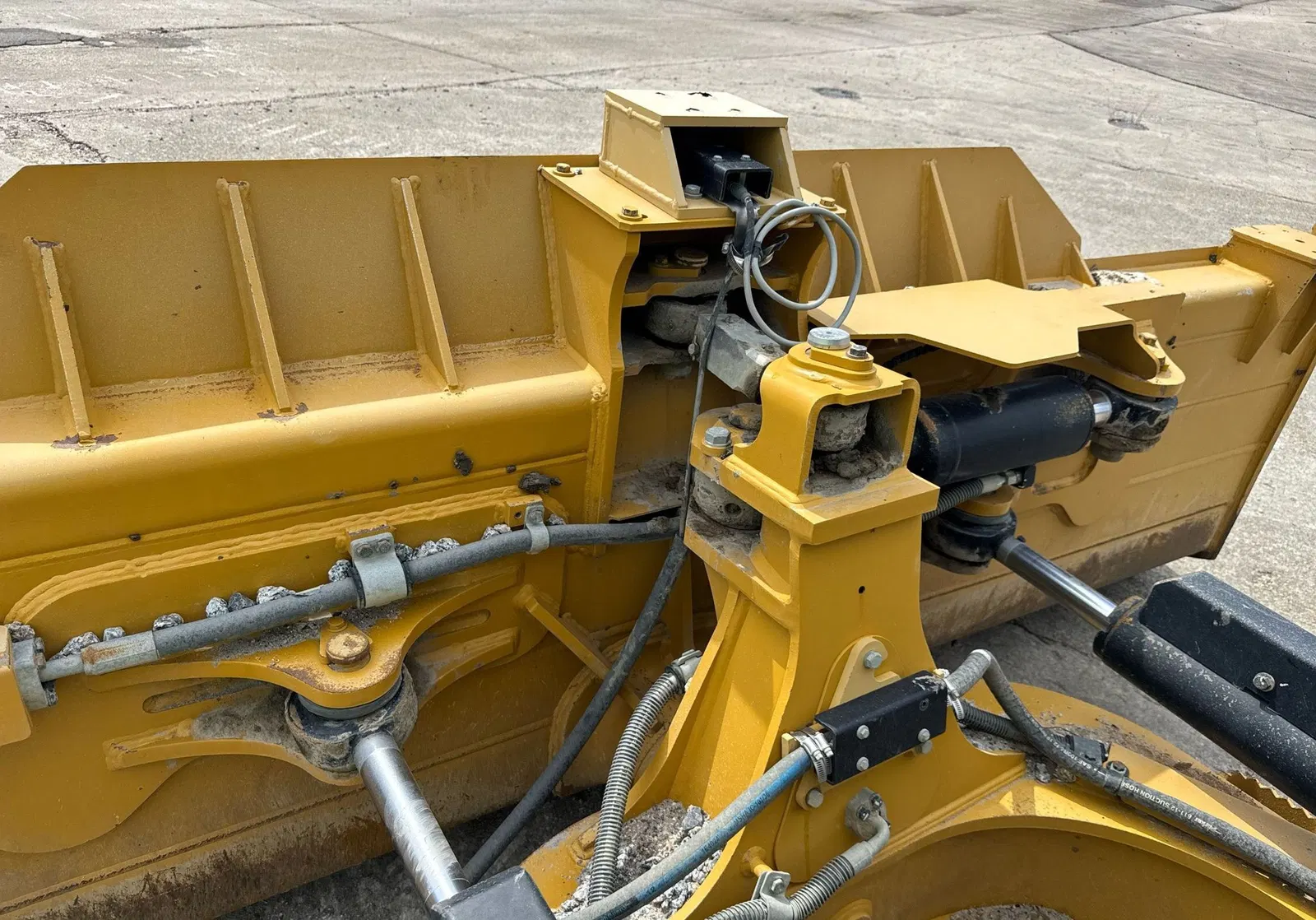 2024 Caterpillar D5
