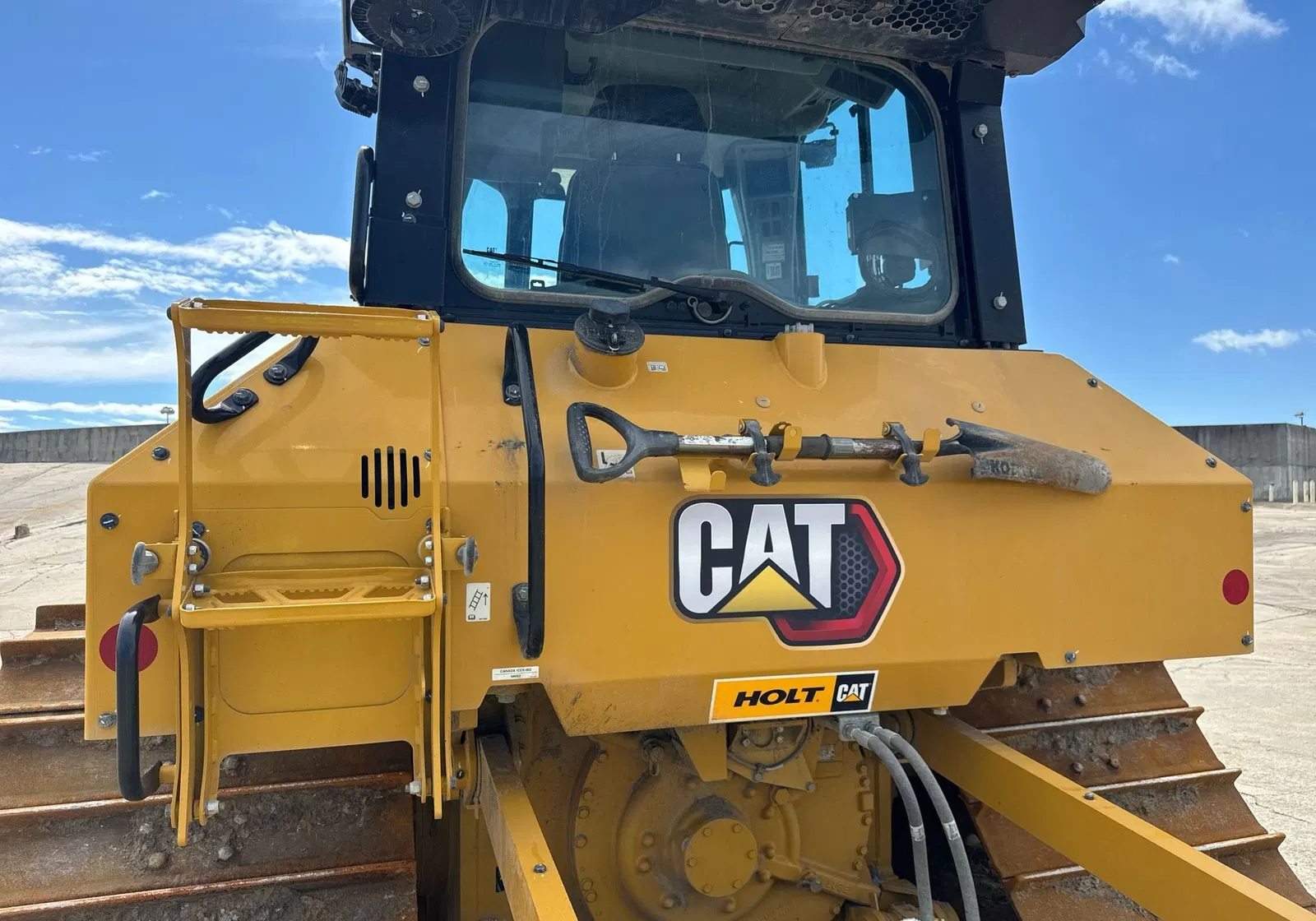 2024 Caterpillar D5