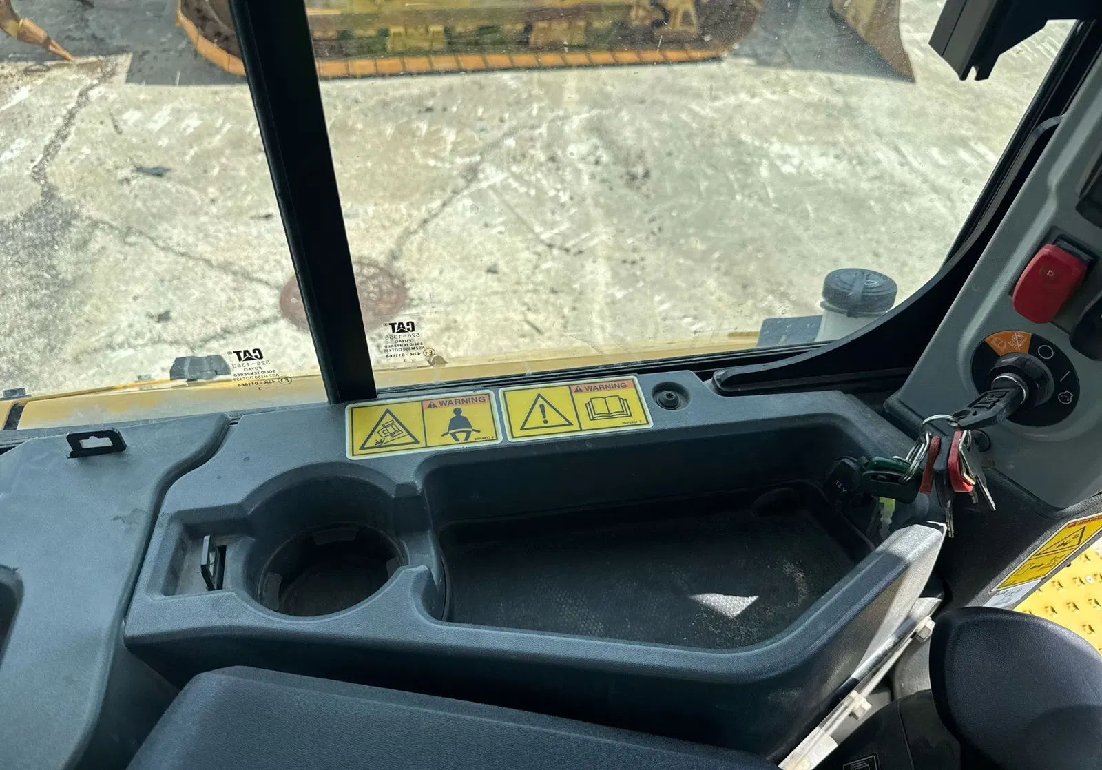 2024 Caterpillar D5