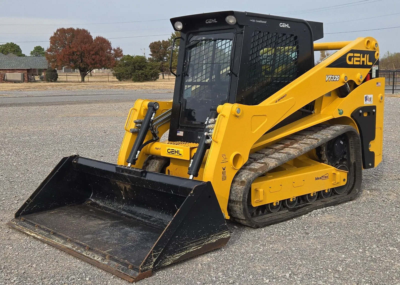 2023 Gehl VT320