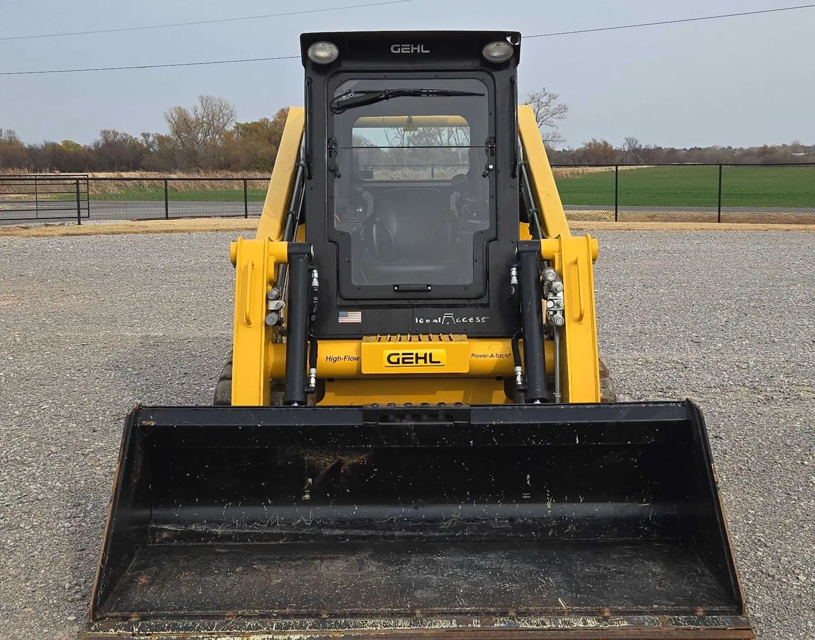 2023 Gehl VT320