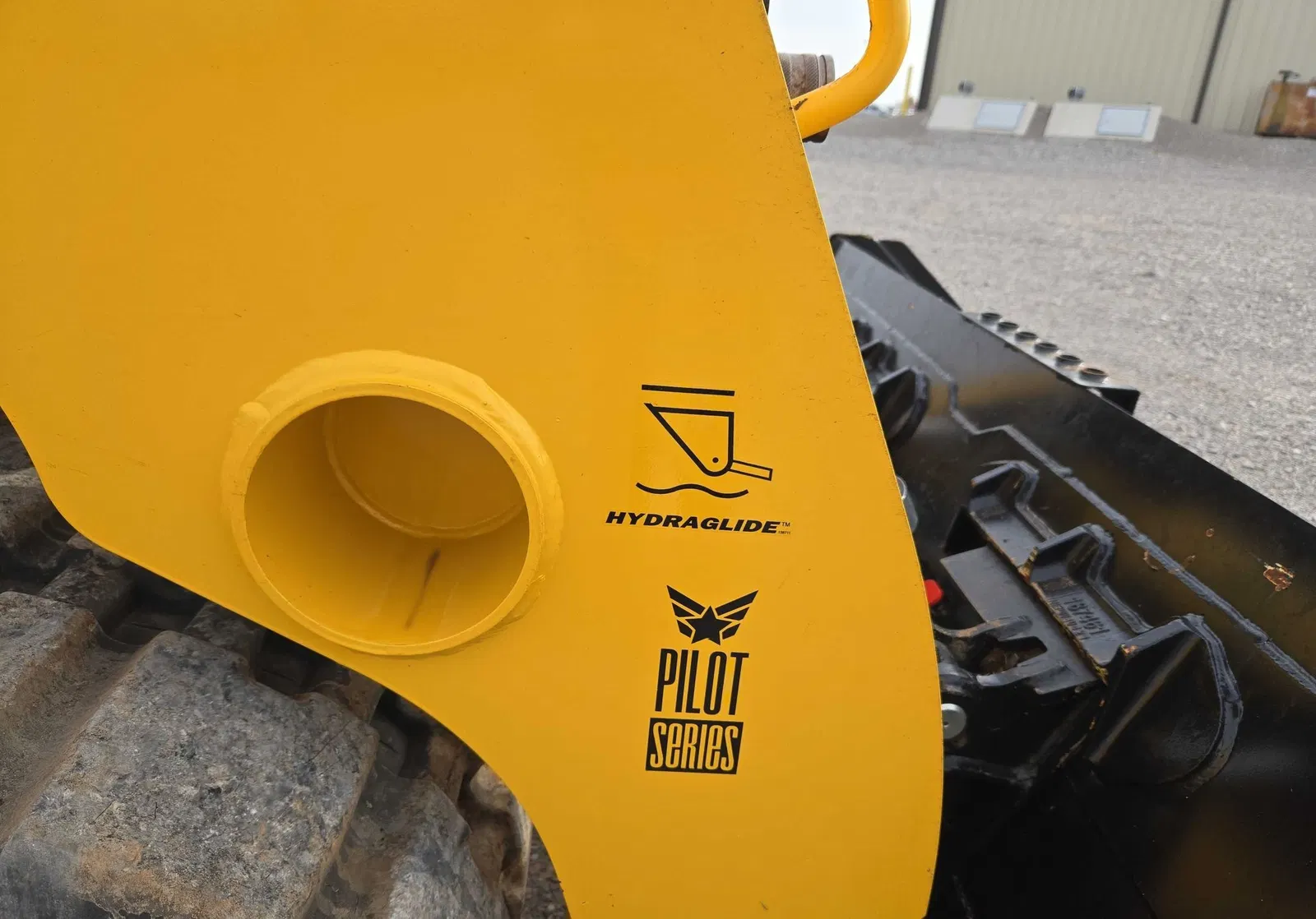 2023 Gehl VT320