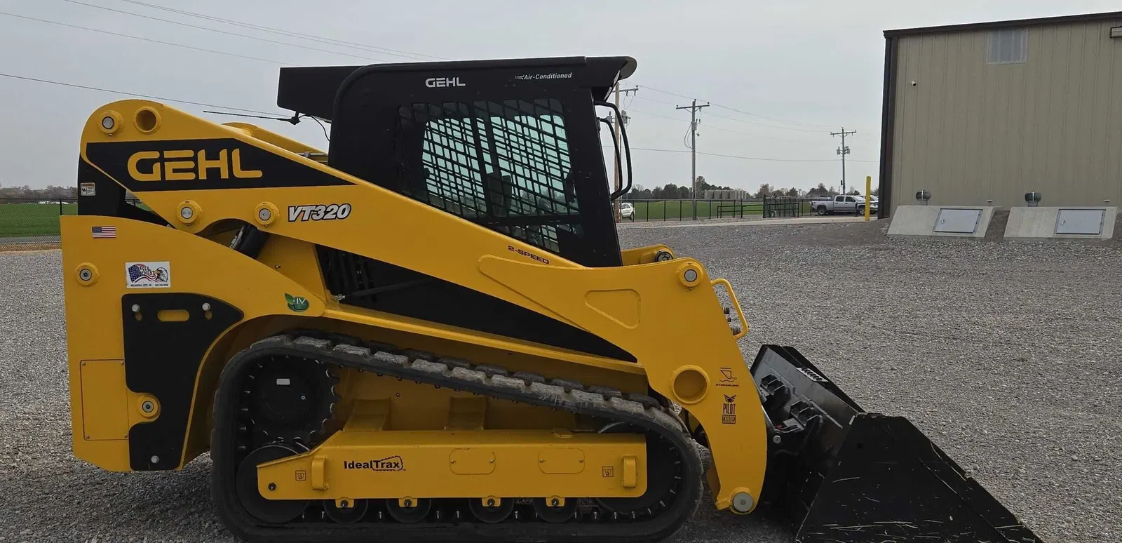 2023 Gehl VT320
