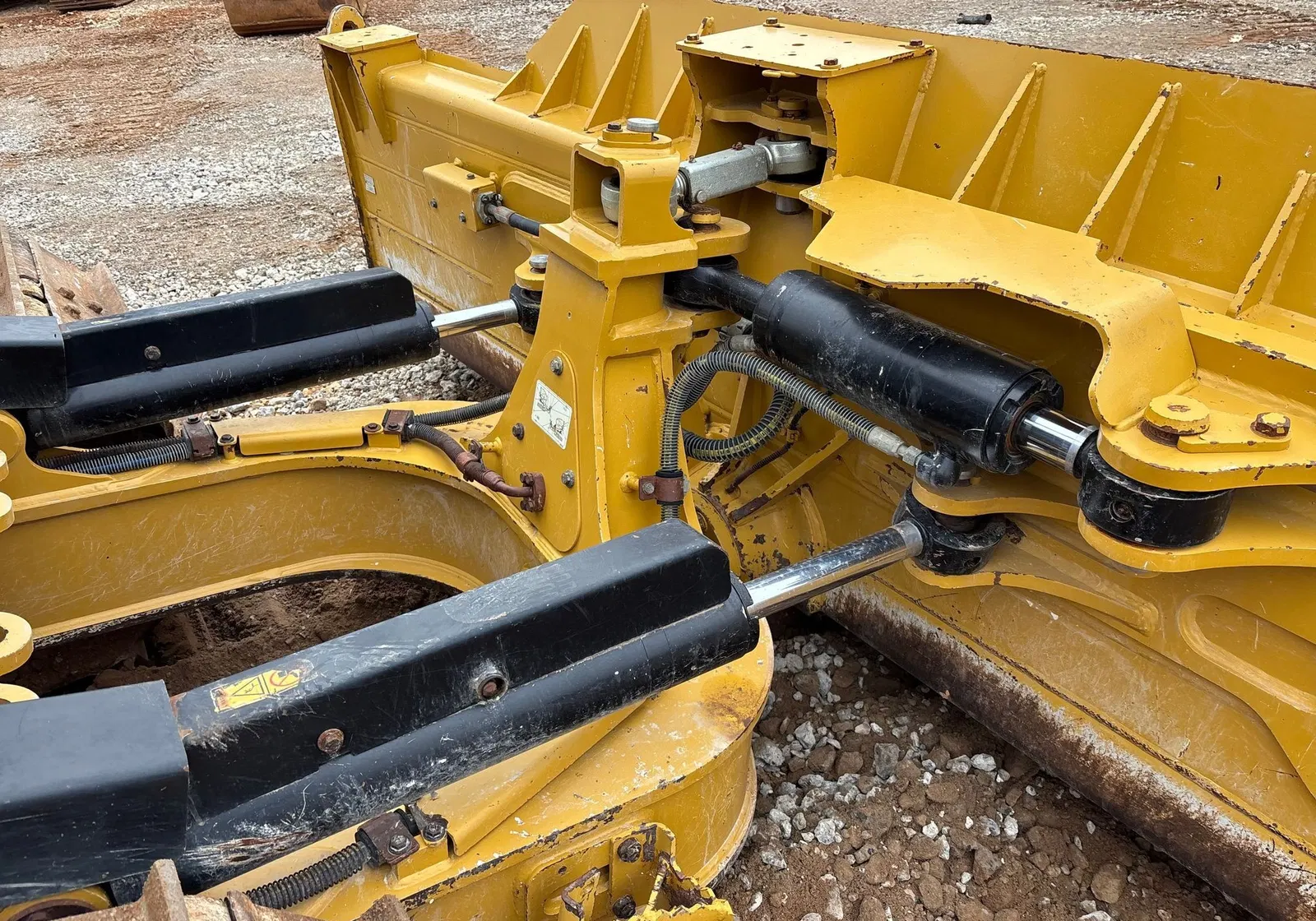 2021 Caterpillar D5