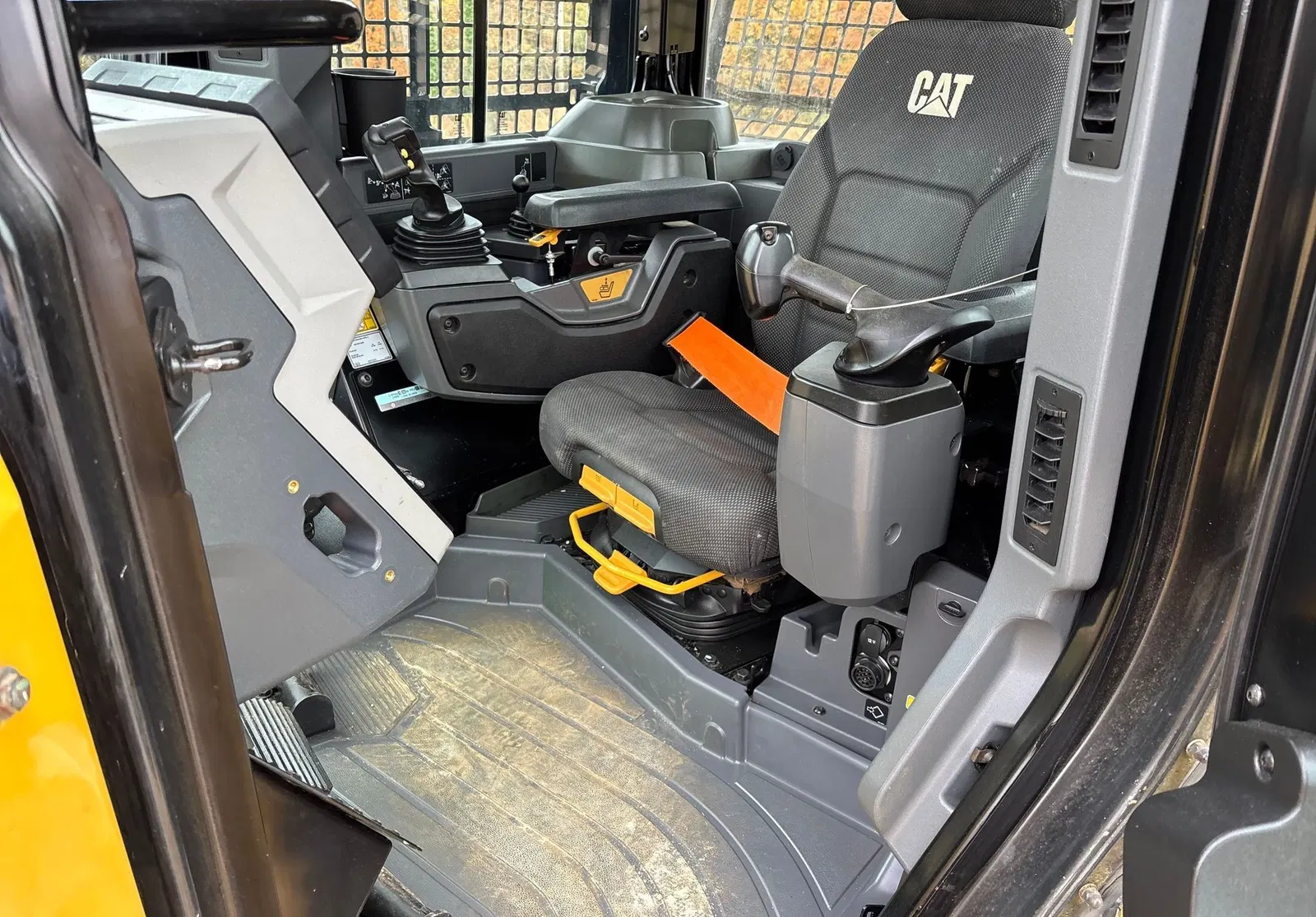 2021 Caterpillar D5