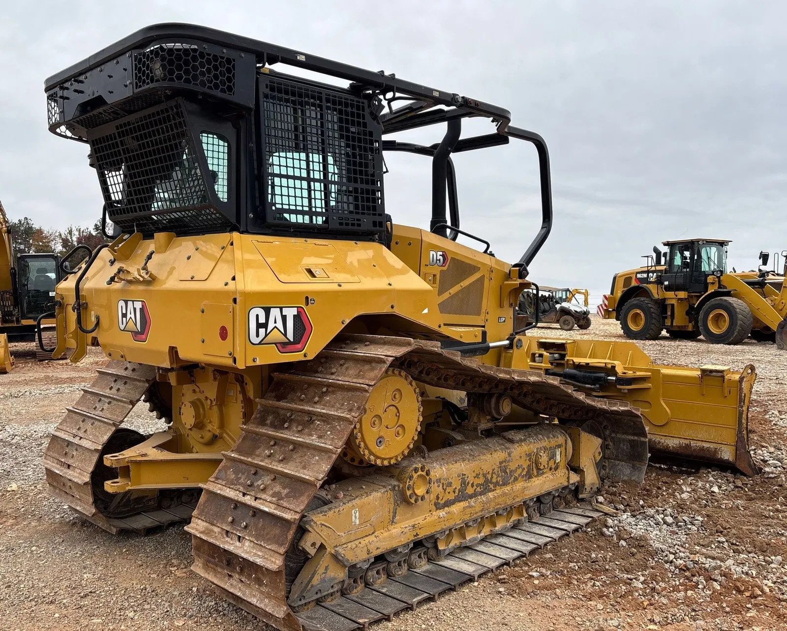 2021 Caterpillar D5