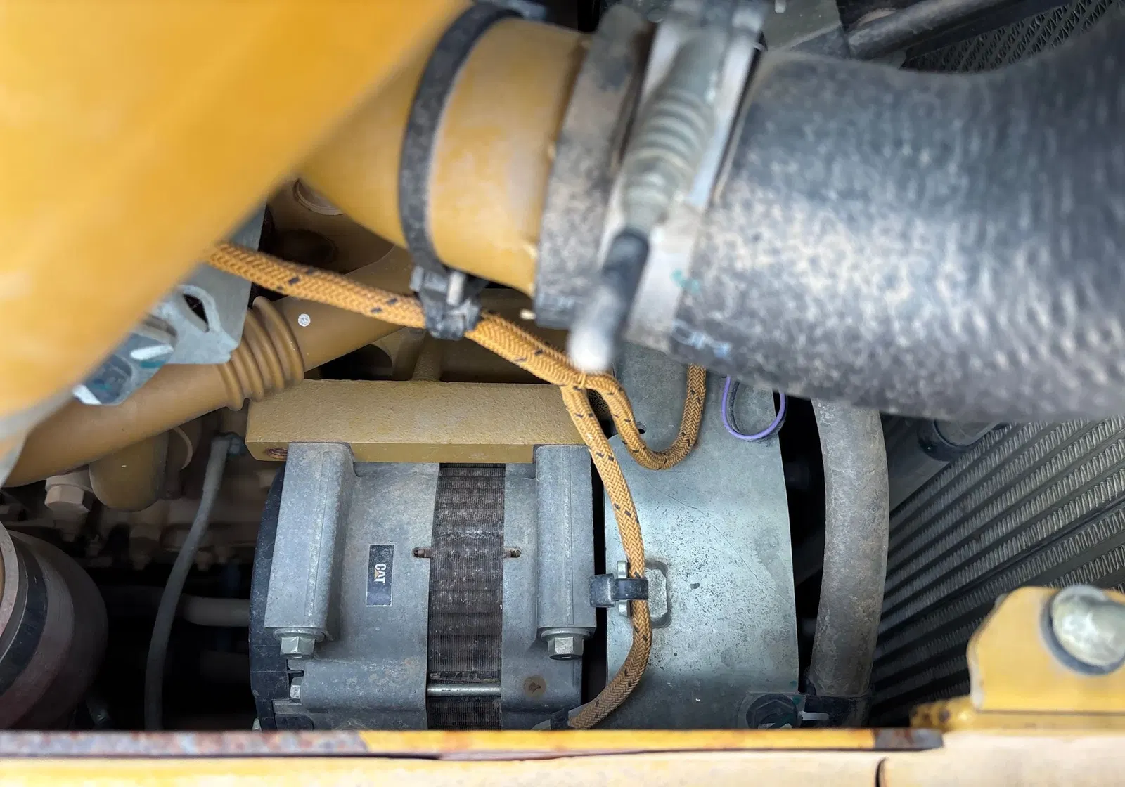 2021 Caterpillar D5