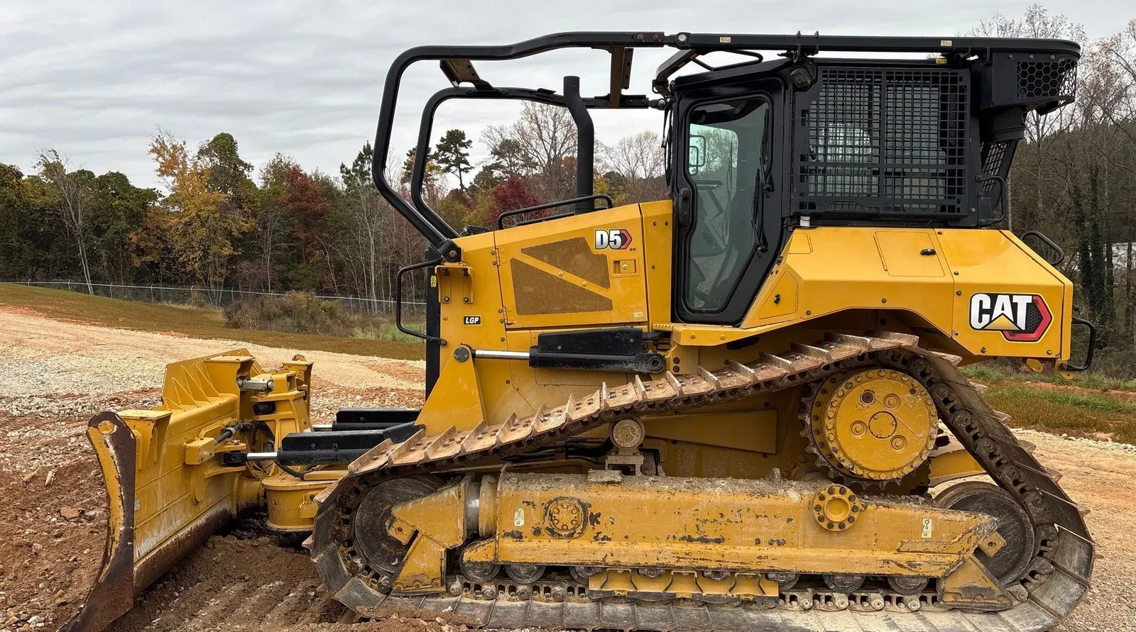 2021 Caterpillar D5