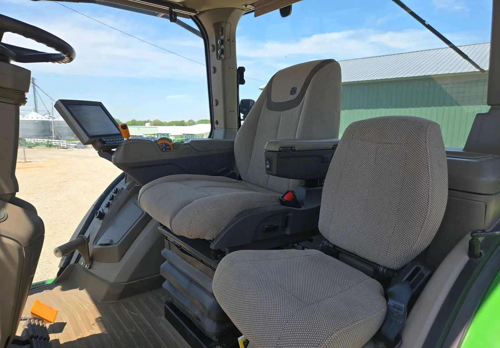 2022 John Deere 8R410