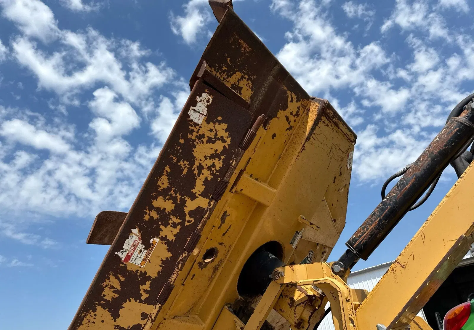 2016 John Deere 6110M