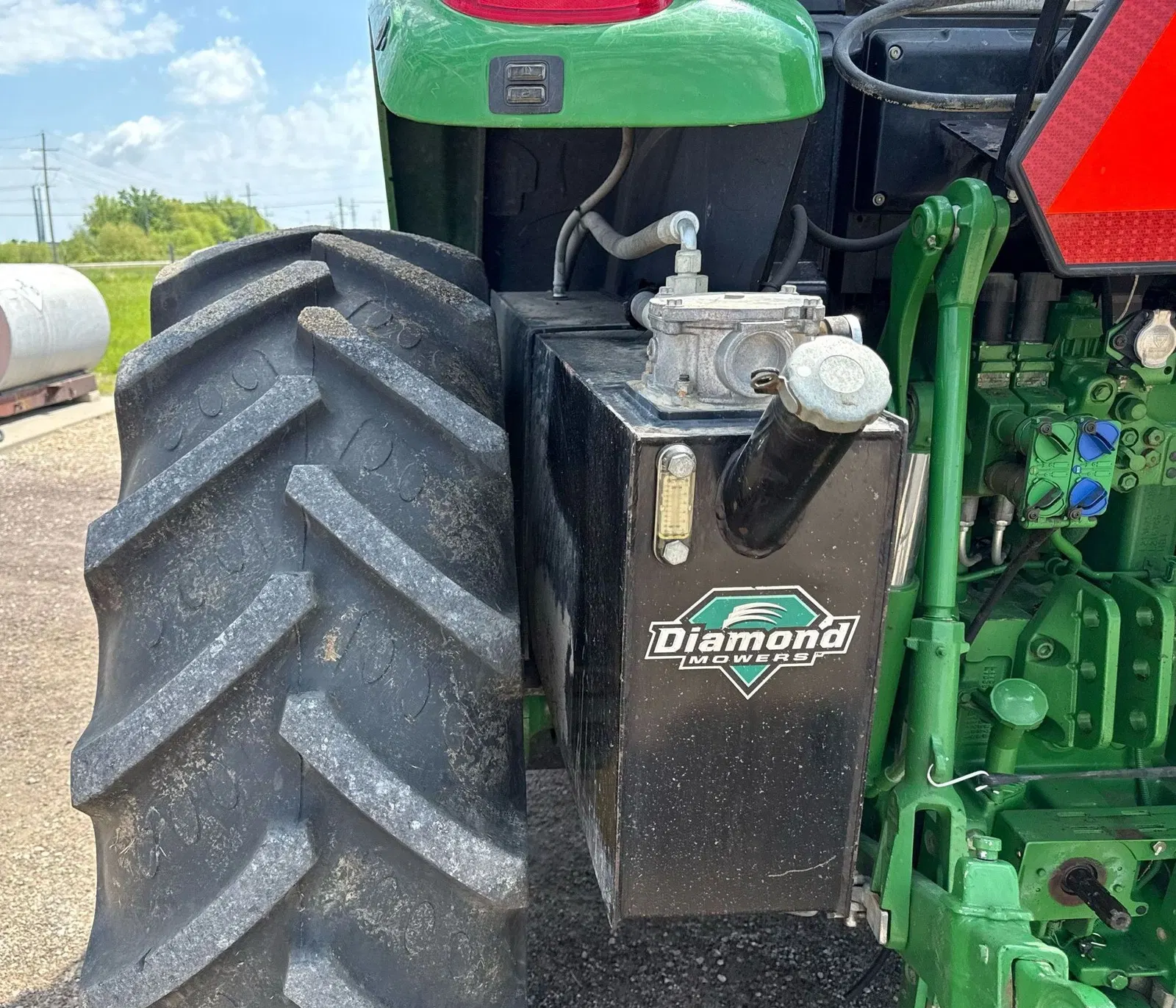 2016 John Deere 6110M