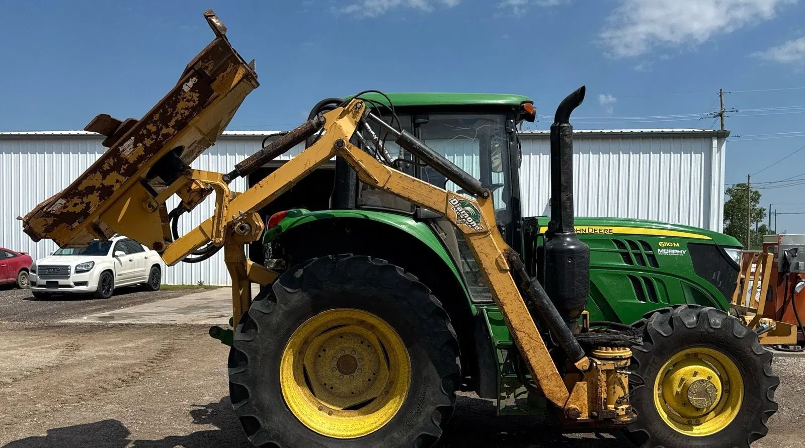 2016 John Deere 6110M