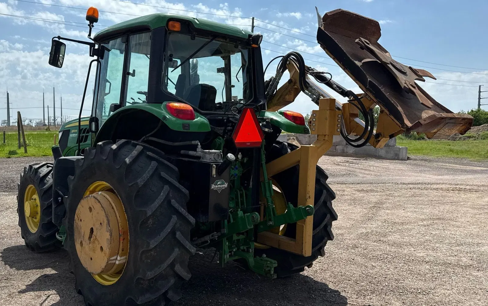 2016 John Deere 6110M