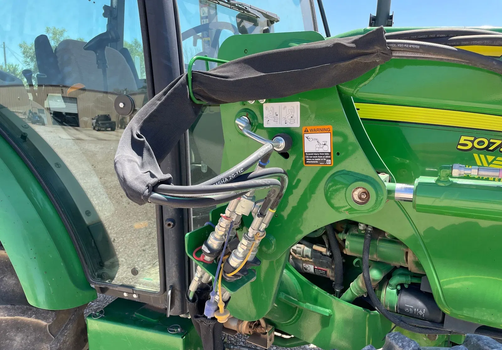 2018 John Deere 5075E