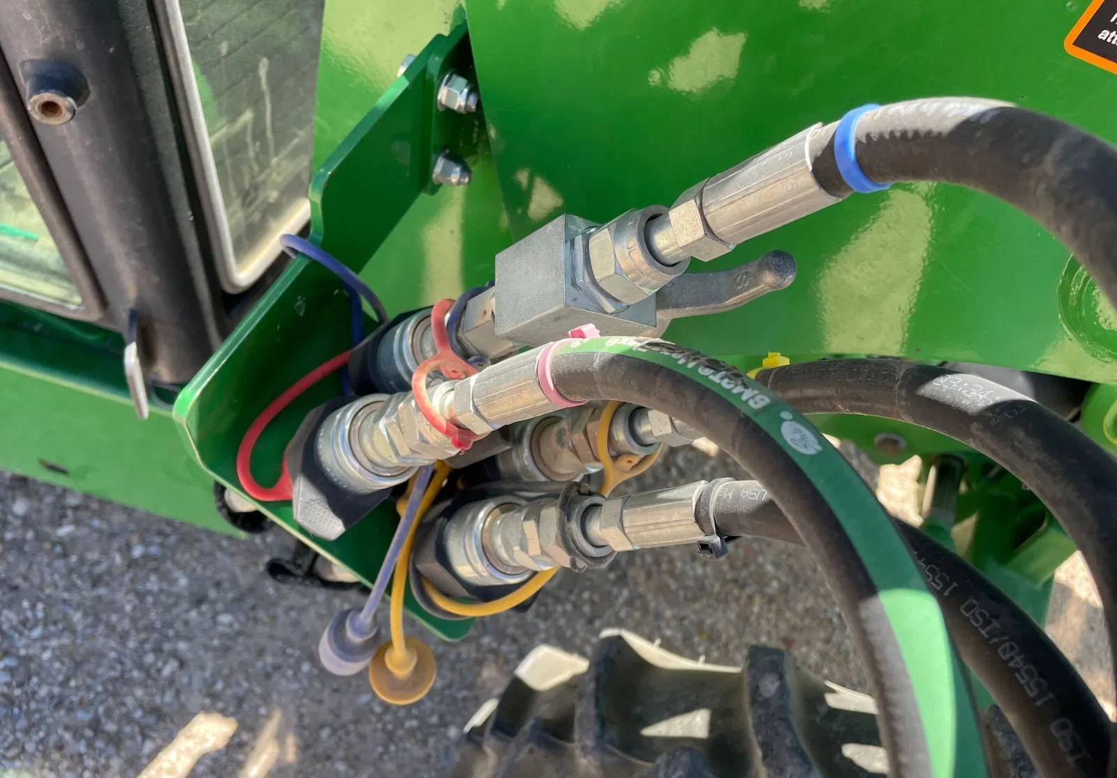 2018 John Deere 5075E