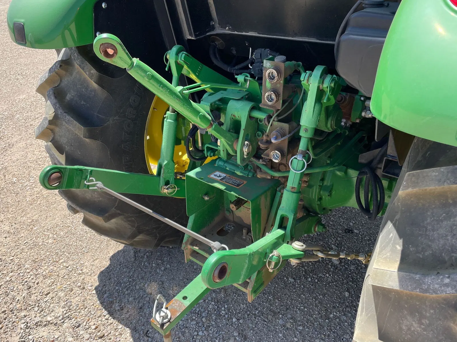 2018 John Deere 5075E