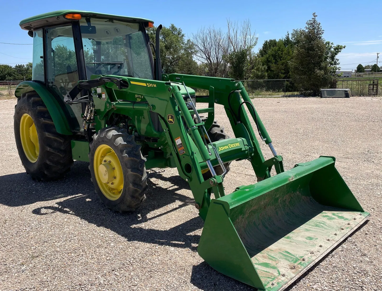 2018 John Deere 5075E