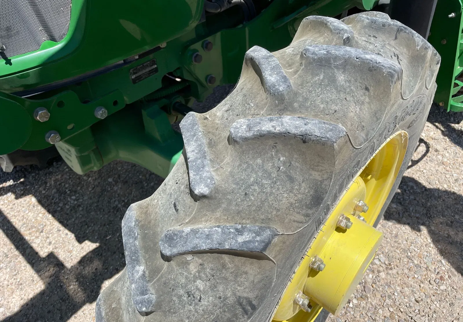 2018 John Deere 5075E