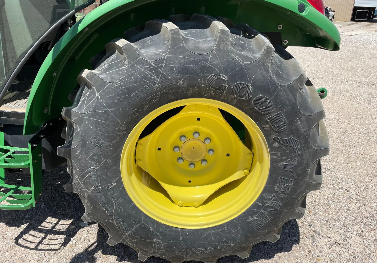 2018 John Deere 5075E